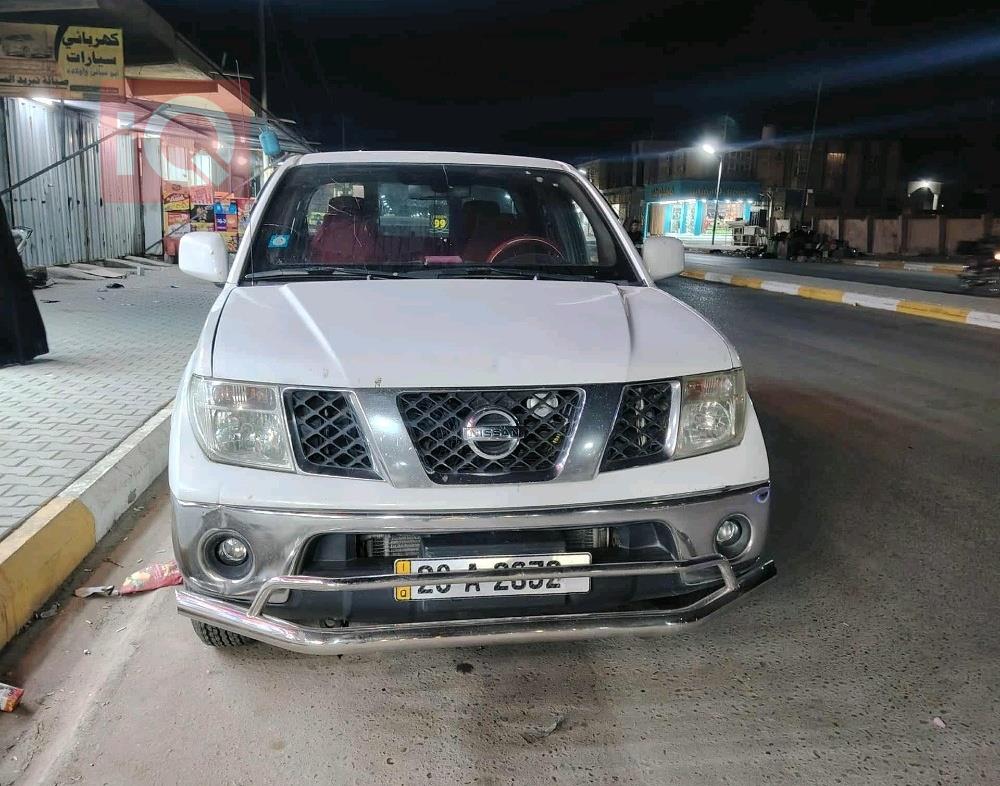 نیسان نەڤارا